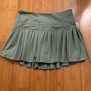 GOLD HINGE PLEATED TENNIS SKIRTS